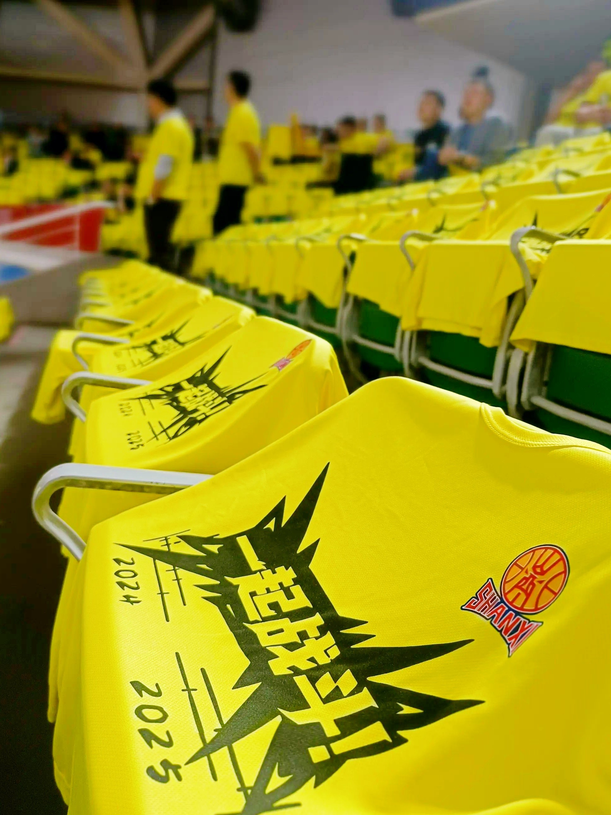 广州队清晨篮板制胜;志在社区盾名次提升;赛场秩序良好;细节决定成败的简单介绍 广州队清晨篮板制胜;志在社区盾名次提升;赛场秩序良好;细节决定成败的简单介绍